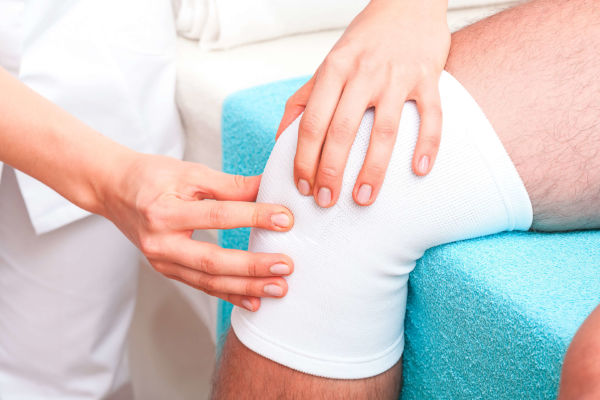 Sportmedizinischer Versorgung in Hausarzt Dr. med. Dost Mohammad Landshut, Medizinisches Versorgungszentrum (MVZ) Vilsbiburg und Privatpraxis in Erding